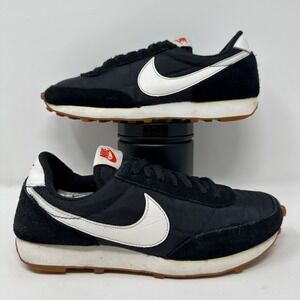 Nike Daybreak Women's Size 7 Running Shoes Black White Athletic Sneakers
